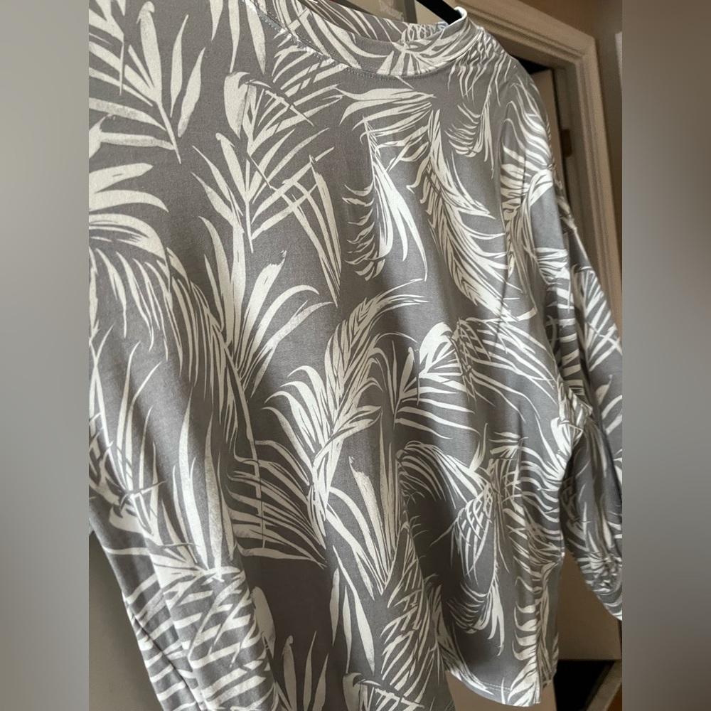 Rachel Zoe Light Grey Palm Leaf top